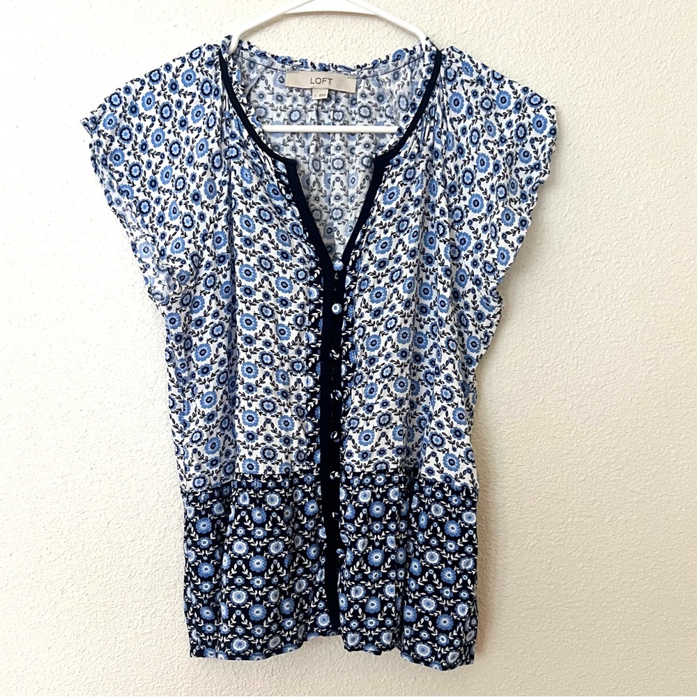 LOFT Blue and White Patterned Blouse - Picture 9 of 9